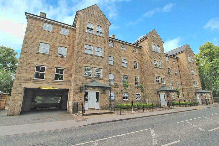3 Bedroom Flat To Rent In Park Court, North Park Road, Harrogate, HG1