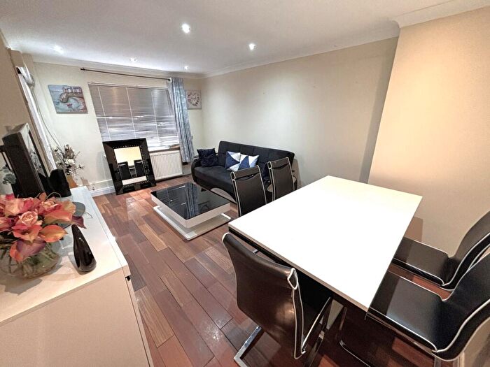 3 Bedroom House To Rent In Latham Close, Beckton, E6