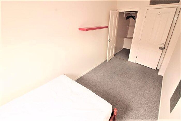 2 Bedroom Flat To Rent In Two Bed Flat, Jesmond Road, Jesmond, NE2