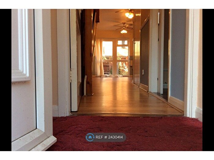 1 Bedroom Terraced House To Rent In Cardigan Court, Luton, LU1