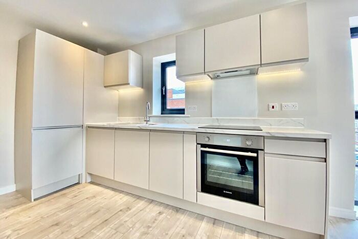 1 Bedroom Flat To Rent In Silver Wing Industrial Estate, Horatius Way, Beddington, Croydon, CR0