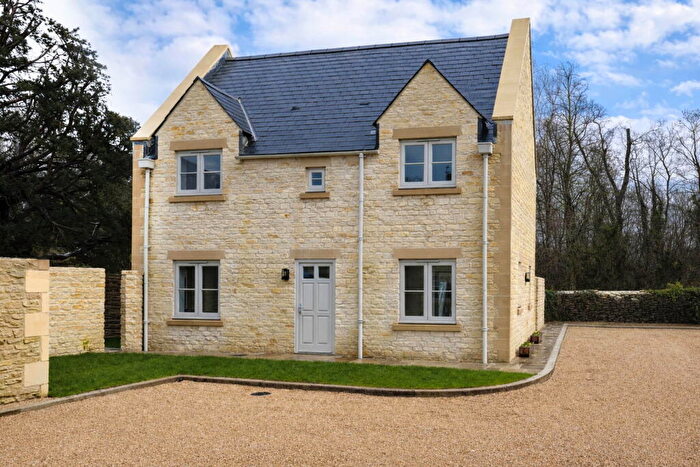3 Bedroom Detached House For Sale In High Street, Corsham, SN13