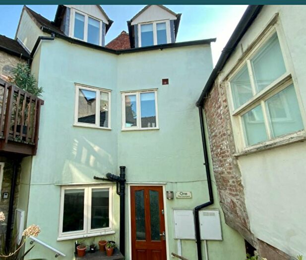 2 Bedroom Terraced House For Sale In Market Place, Wirksworth, Matlock, DE4