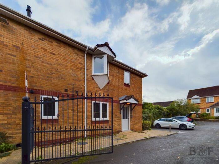 1 Bedroom Apartment To Rent In Crofton Mews Kingswood, BS15