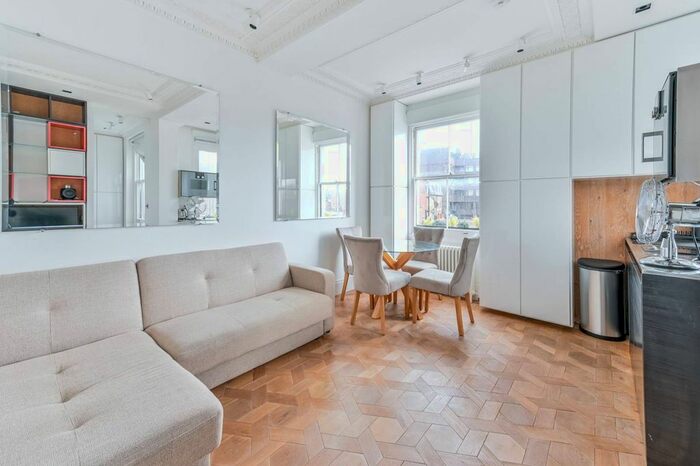 1 Bedroom Flat For Sale In Ovington Gardens, Knightsbridge, London, SW3