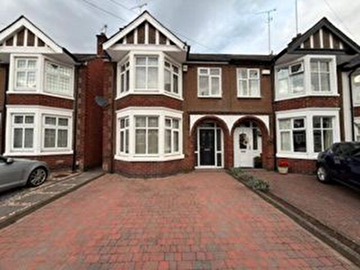 3 Bedroom Semi-Detached House To Rent In Kempley Avenue, Coventry, CV2
