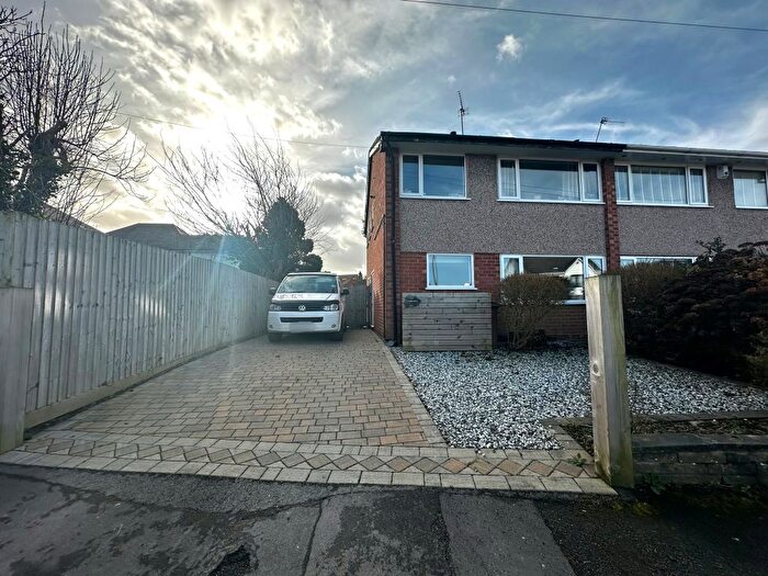 3 Bedroom Semi-Detached House To Rent In Kingsley Close, Heswall, Wirral, CH61