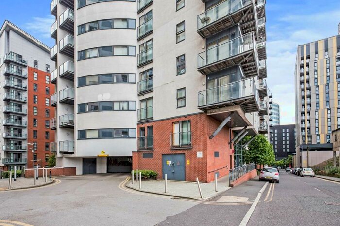 2 Bedroom Apartment To Rent In Jefferson Place, Fernie Street, Green Quarter, Manchester, M4