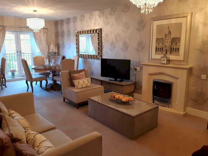 2 Bedroom Flat To Rent In Four Ashes Road, Bentley Heath, Solihull, B93