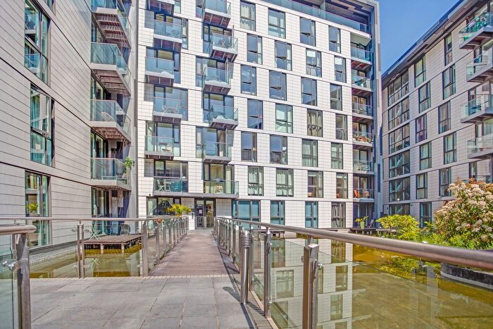 2 Bedroom Flat For Sale In Times Square, London, E1