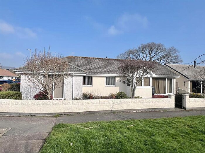 4 Bedroom Detached Bungalow For Sale In Shelley Road, St. Austell, PL25