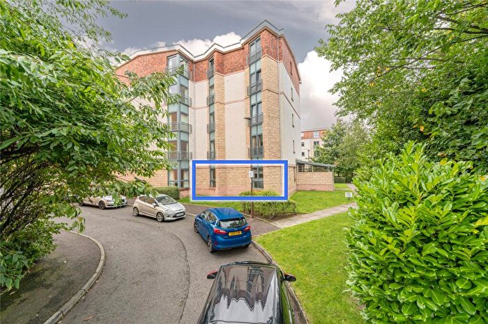 2 Bedroom Flat For Sale In / Papermill Wynd, Edinburgh, EH7