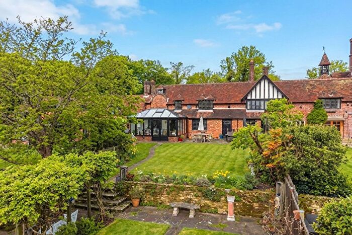 3 Bedroom Cottage For Sale In Station Road, Cowden, TN8