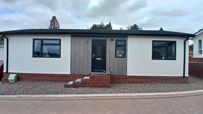 2 Bedroom Mobile/park Home For Sale In Tedstone Wafre, Bromyard, HR7