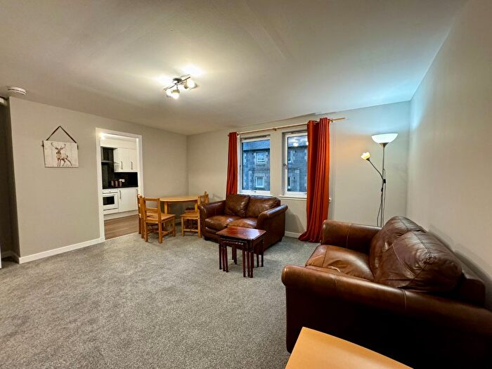2 Bedroom Flat To Rent In Cherrybank Gardens, City Centre, Aberdeen, AB11