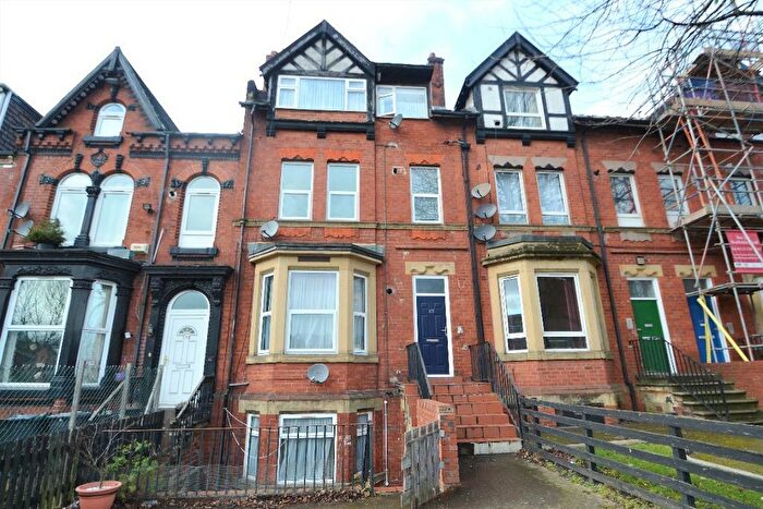 1 Bedroom Flat To Rent In Roundhay Road, Leeds, LS8