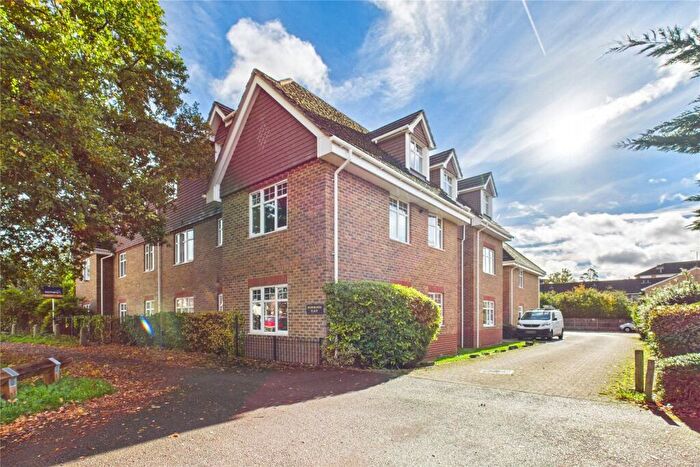 1 Bedroom Apartment To Rent In Wentworth Place, Vale Road, Camberley, Surrey, GU15