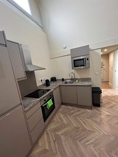 1 Bedroom Flat To Rent In The Headrow, Leeds, LS1