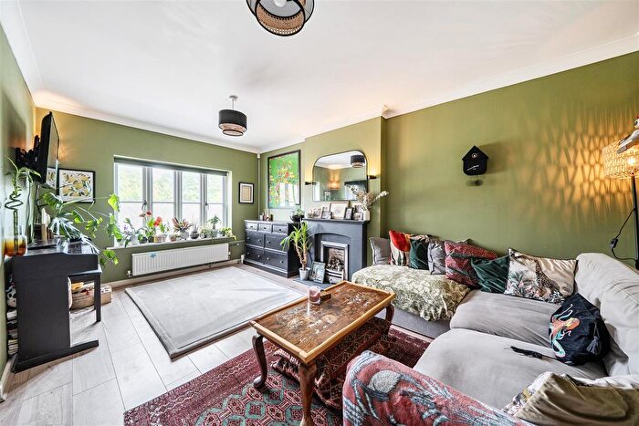 3 Bedroom Terraced House For Sale In North Street, Charminster, Dorchester, DT2