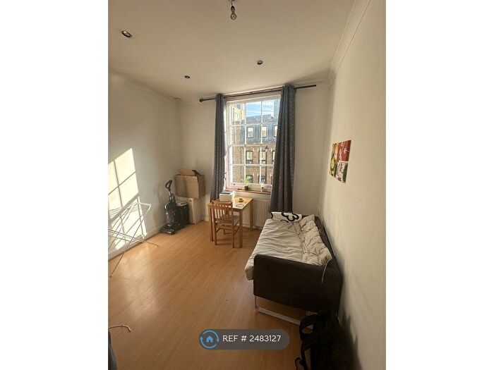 1 Bedroom Flat To Rent In Trinity Street, London, SE1
