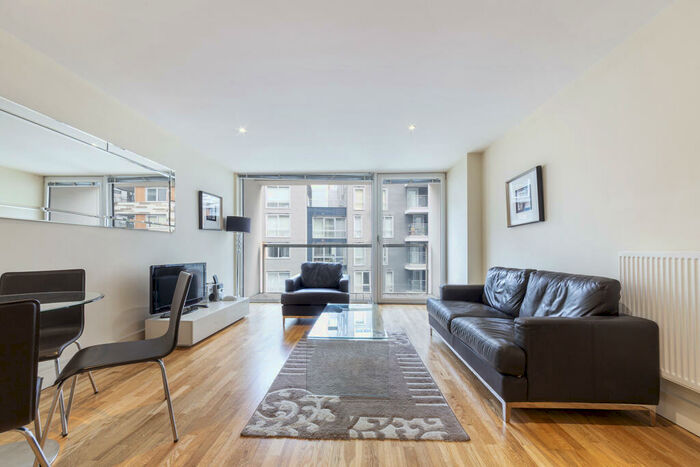 1 Bedroom Apartment To Rent In Lanterns Way, London, E14