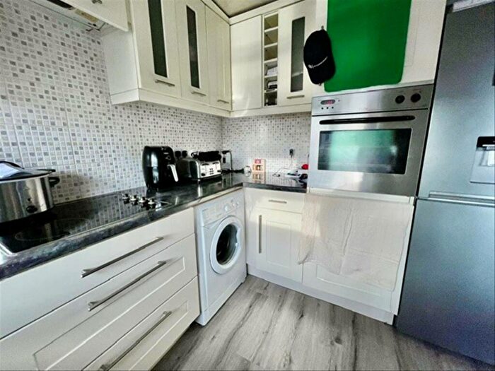 1 Bedroom Flat To Rent In Molyneux Drive, Blackpool, FY4