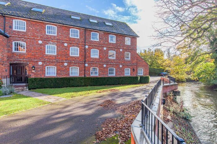 1 Bedroom Flat To Rent In St. Helens Wharf, Abingdon, OX14