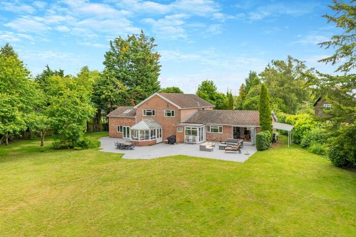 4 Bedroom Detached House For Sale In Copse Lane, Long Sutton, Hook, Hampshire, RG29