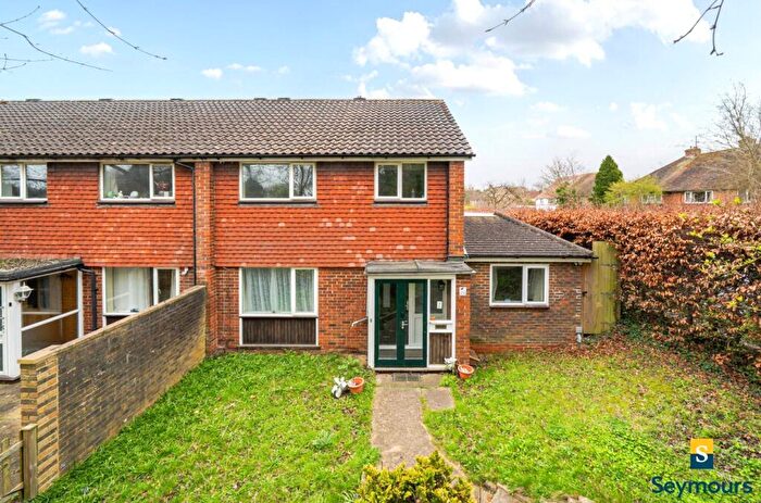 5 Bedroom End Of Terrace House For Sale In St. Johns Road, Guildford, Surrey, GU2