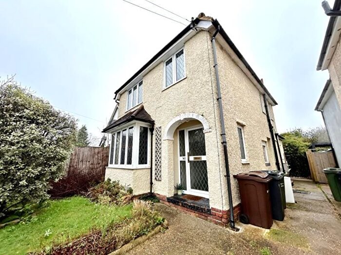 3 Bedroom Detached House To Rent In Stoughton Road, Guildford, GU2