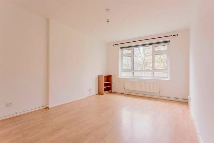 1 Bedroom Apartment To Rent In Holly Park Estate, Finsbury Park, London, N4