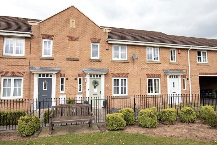3 Bedroom Terraced House For Sale In Sunningdale Way, Gainsborough, Lincolnshire, DN21