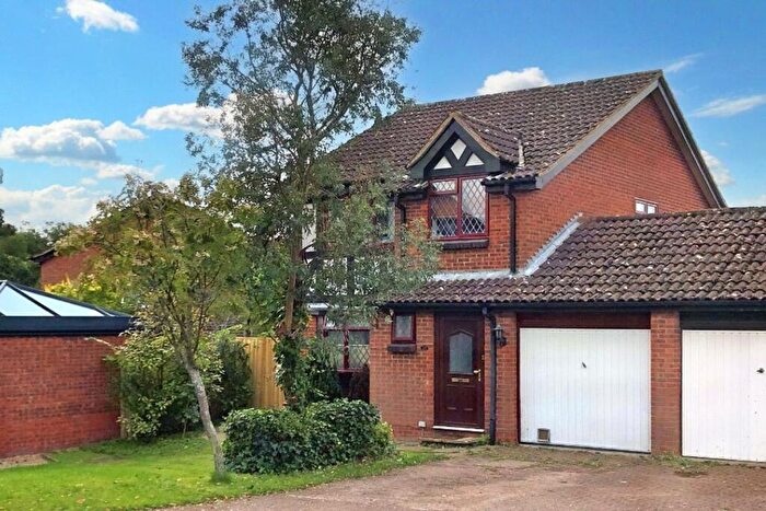 3 Bedroom Detached House For Sale In Sudeley Way, Grange Park, Swindon, SN5