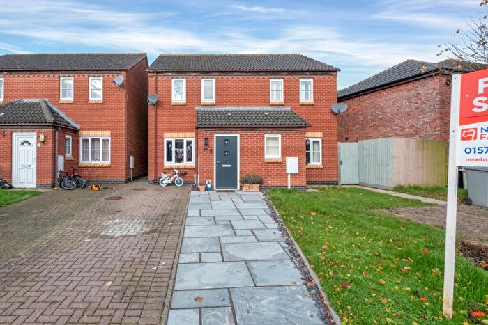 2 Bedroom Semi-Detached House For Sale In Kings Road, Oakham, LE15