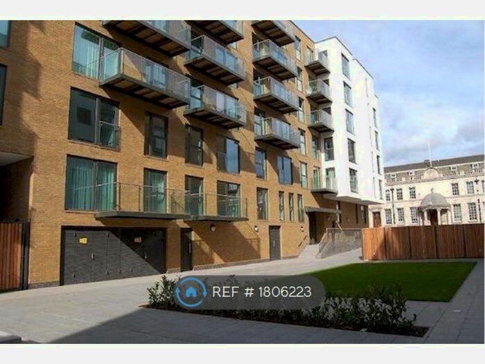 2 Bedroom Flat To Rent In Blackheath Road, London, SE10