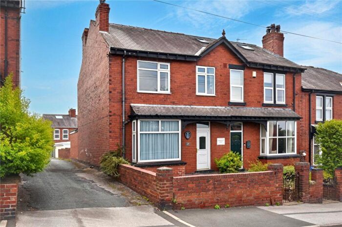 4 Bedroom Terraced House For Sale In Butt Hill, Kippax, Leeds, West Yorkshire, LS25
