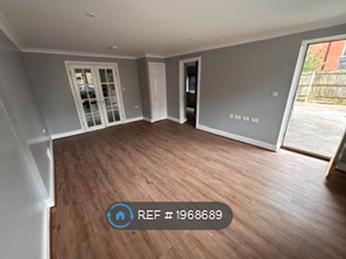 1 Bedroom Flat To Rent In Shirley, Southampton, SO15