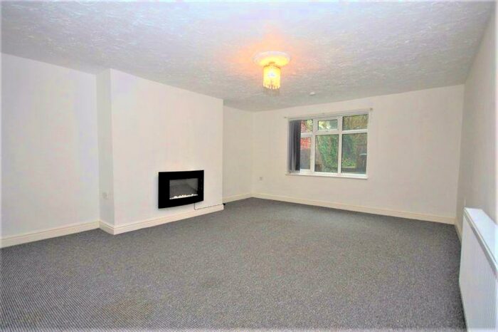 2 Bedroom Flat To Rent In Spring Bank, Hull, HU3