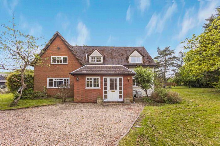 4 Bedroom Detached House To Rent In Epping Green, Hertford, SG13