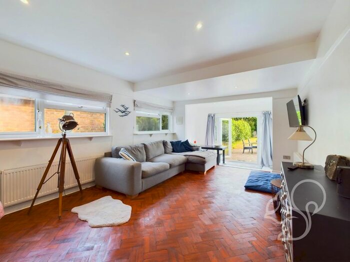 2 Bedroom Bungalow To Rent In Melrose Road, West Mersea, Colchester, CO5