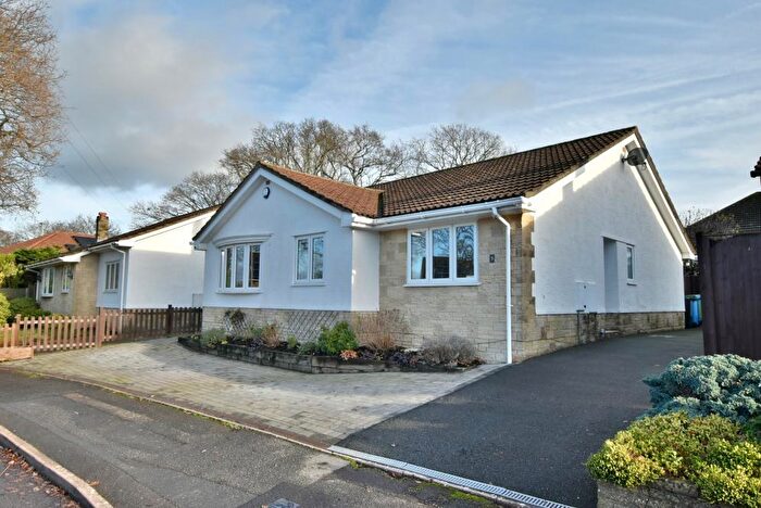 3 Bedroom Detached Bungalow For Sale In Crusader Road, Bearwood, Bournemouth, BH11
