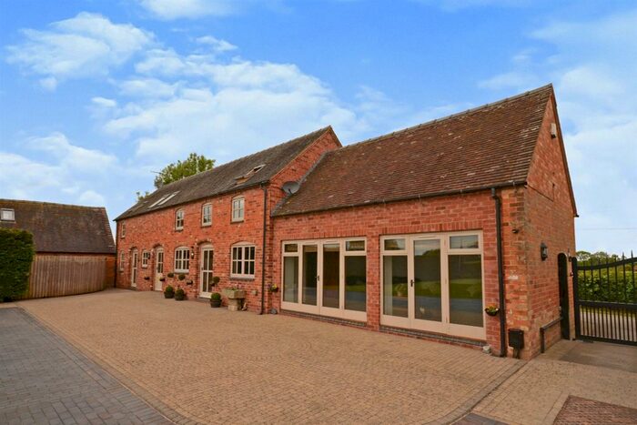 3 Bedroom Barn Conversion For Sale In Dobbin Horse Lane, Ashbourne, DE6