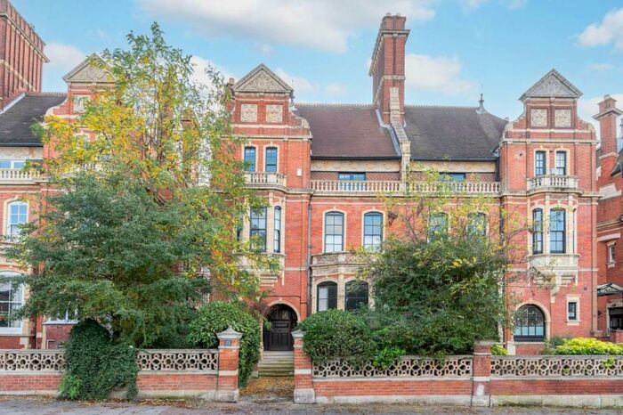 2 Bedroom Flat To Rent In Nightingale Lane, Nightingale Triangle, London, SW12