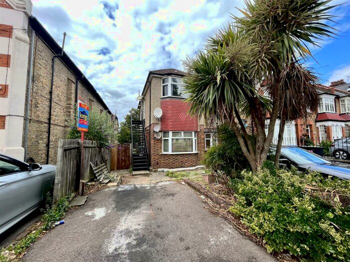 2 Bedroom Maisonette To Rent In St. Marks Road, Enfield, EN1