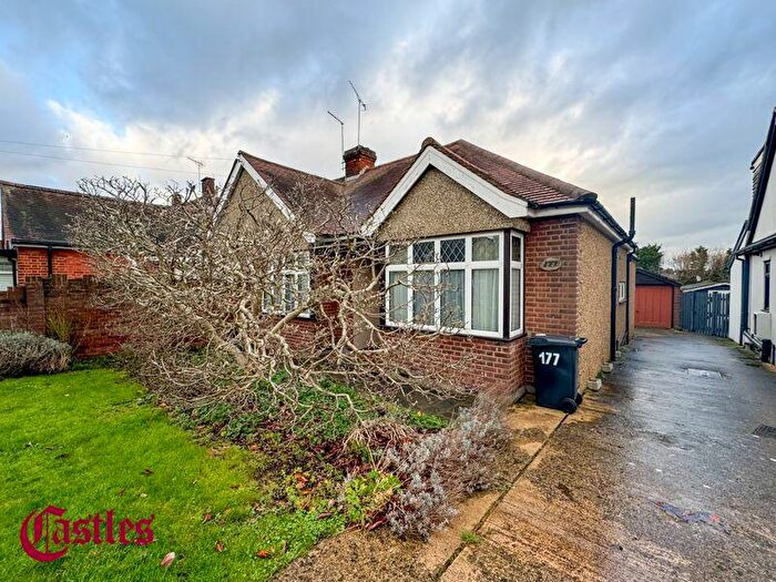 2 Bedroom Bungalow For Sale In Honey Lane, Waltham Abbey, EN9