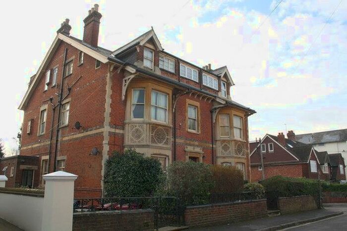 1 Bedroom Apartment To Rent In Milman Road, Reading, RG2