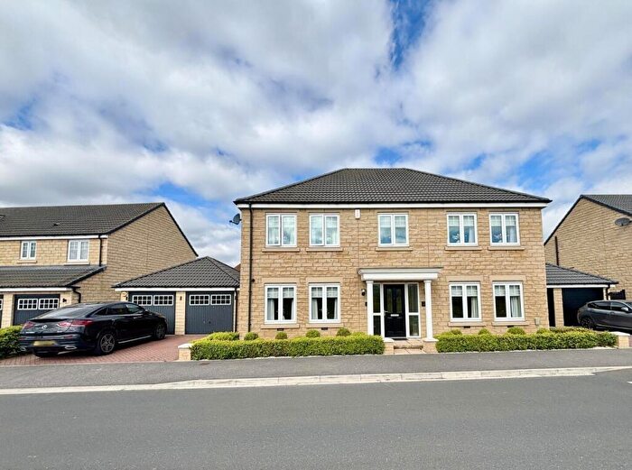 5 Bedroom Detached House For Sale In Bramley Park Avenue, Sherburn In Elmet, Leeds, LS25