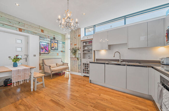 2 Bedroom Apartment For Sale In Seager Place, Deptford, Greenwich, London, SE8