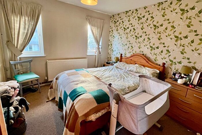 3 Bedroom Terraced House For Sale In Langholm Road, Ashford, TN23