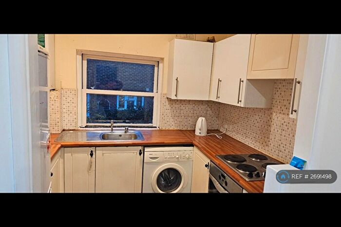 1 Bedroom Flat To Rent In Manor Road, Wallington, SM6